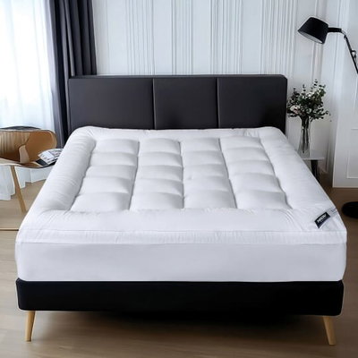لباد سرير الأحلام مزدوج مايكروفايبر الحبيب، سماكة 5 سم، حواف مطاط، 200×200 سم - ابيض product image 3