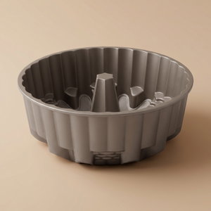 قالب كيك الزنجبيل جرانيت ماريسا لونينا، 22x22x9.8 سم - ذهبي product image
