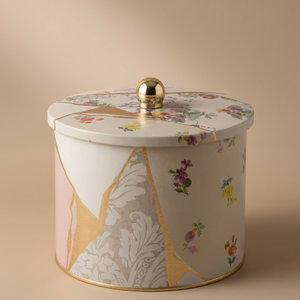 Al Saif Gallery steel can, 2.9 litres, round, with lid, floral pattern - white product image