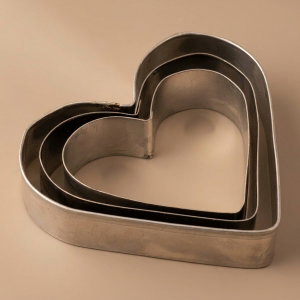 Al Saif Gallery Metal Pastry Cutter Set, 3 Pieces - Silver product image