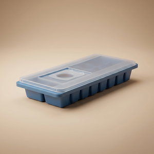 علبة مكعبات الثلج بلاستيك سيف سو، مستطيل بغطاء، 26.2×10.9×4.2 سم - أزرق product image