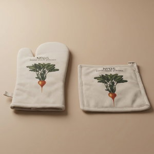 طقم قفازات ومساكة الاواني السيف غاليري، 20×20 - بيج product image