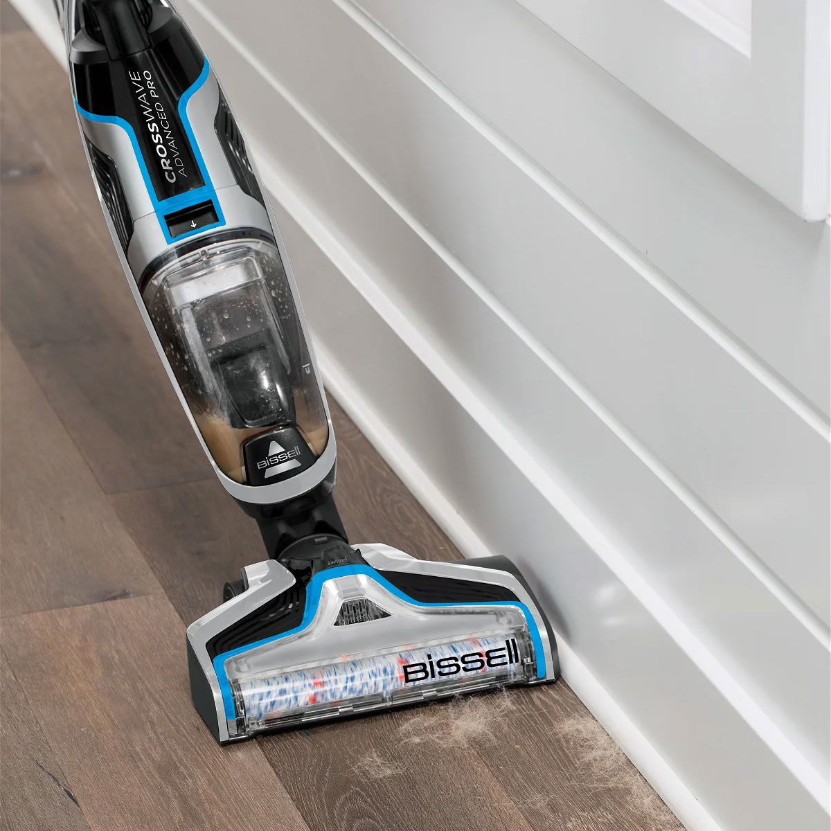 Bissell Crosswave Advanced Pro Floor And Carpet Vacuum Cleaner, 0.82 L, 560 Watt - Black product image 4
