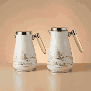 طقم ترامس سكون السيف غاليري، 0.75 / 1 لتر، قطعتين، حافظة داخلية زجاج، غطاء ضغاط، يد فضي - أبيض لؤلؤي فضي product image