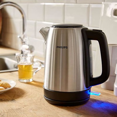 غلاية كهربائية فيليبس دايلي كولكشن، 2200 واط، 1.7 لتر،Hd9350/92 - فضي اسود product image 4