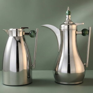 Al Saif Gallery Alaa thermos set, 1/1 liter, two pieces, thermal glass inner container, steel outer shell - `Silver product image