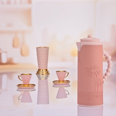 ترمس رويال 7T السيف غاليري، 1 لتر، مغطى جلد، نقش نخلة، حافظة داخلية زجاج - وردي product image 3