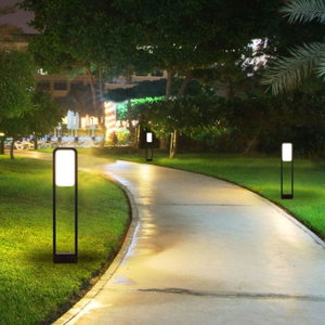 Norco Aluminum and Plastic Garden Pole, 20W, 3000K, 80 x 14.5 cm - Black product image 2