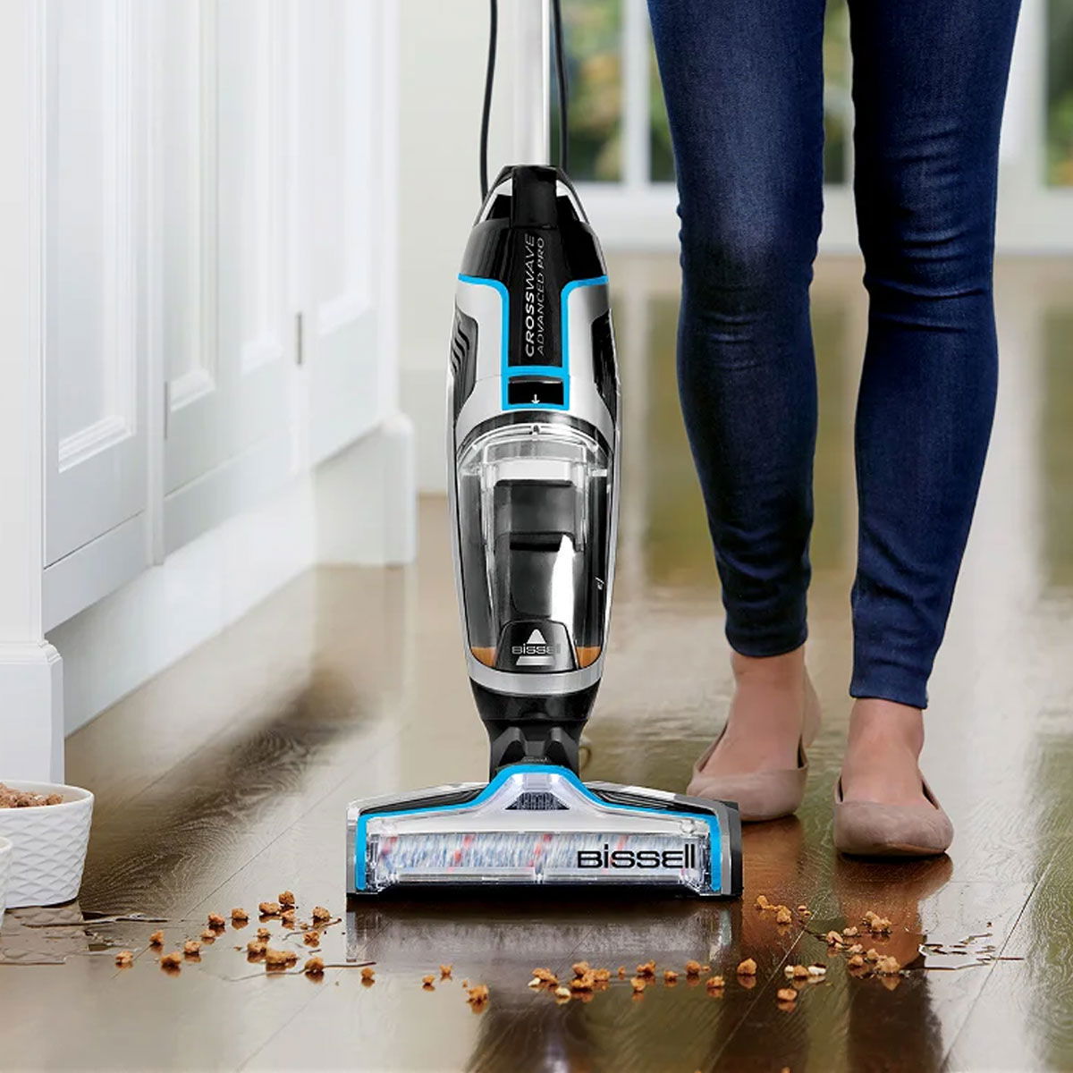 Bissell Crosswave Advanced Pro Floor And Carpet Vacuum Cleaner, 0.82 L, 560 Watt - Black product image 3