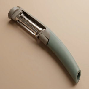 Al Saif Gallery Silicone Peeler, 3 Blades - Green product image