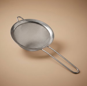 مصفاة ستانلس ستيل السيف غاليري، 14 سم - فضي product image