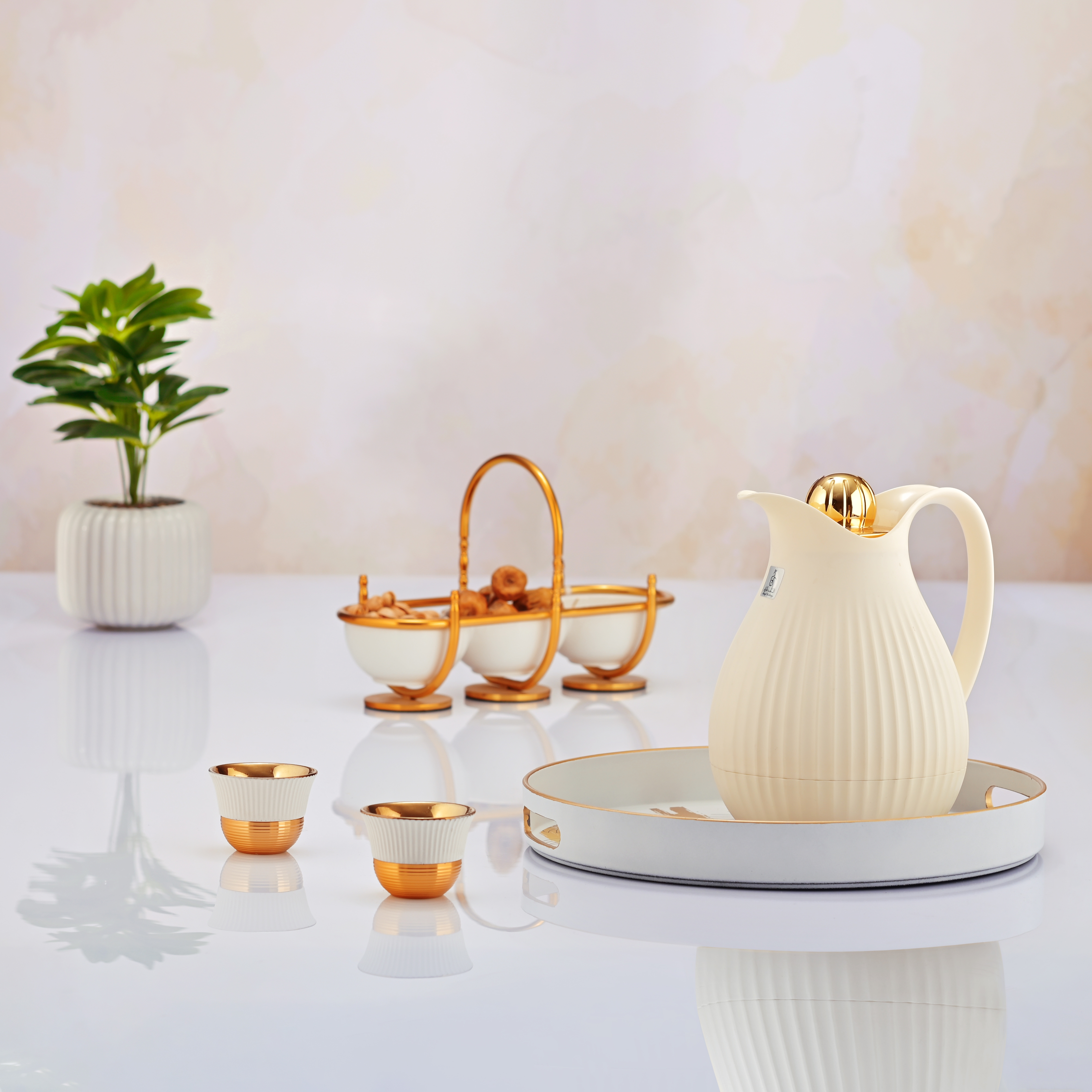Al Saif Gallery Ramira thermos, 1 liter - white product image 3