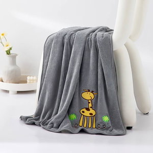منشفة اطفال كورال فليس ريفي، 140×80 سم - رمادي product image
