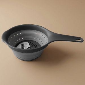 Al Saif Gallery Silicone Collapsible Strainer, 1500ml - Black product image