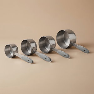 طقم اكواب قياس ستانلس استيل السيف غاليري، 4 قطع، يد سيليكون - فضي product image