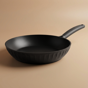 طاوة ألمنيوم روبوست، 22 سم، يد بلاستيك، تيفلون داخلي - رمادي غامق product image