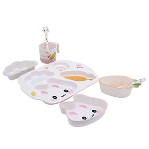 طقم تقديم الأطفال بلاستيك السيف غاليري، 7 حبات، شكل أرنب - ملون product image 2