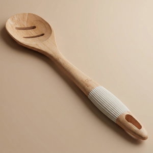 ملعقة غرف خشب السيف غاليري، يد بلاستيك، مخرم - خشبي product image