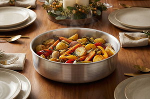 Robust Aluminum Oven Tray, 32 cm, Round - Silver product image 2