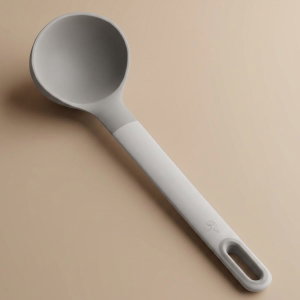 ملعقة شوربة سيليكون السيف غاليري - رمادي product image