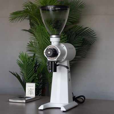 مطحنة بن كويكوب، 1000 واط، 1.5 كجم - ابيض product image 3