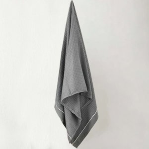 منشفة استحمام وافل بوليستر بولي اميد ريفي، مقاس كبير، 80×160 سم - رمادي product image
